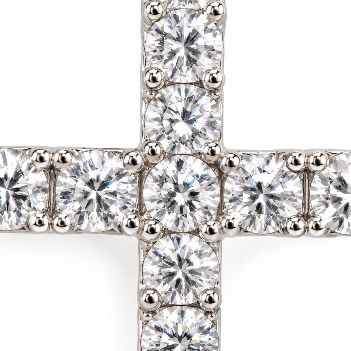 Cross necklace | White Gold